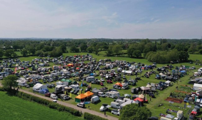 Castlewood 44 and Overlander Show, Cheshire