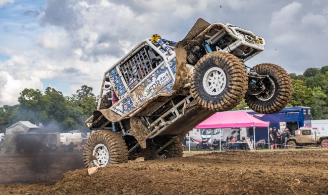 Castlewood 44 and Overlander Show, Cheshire