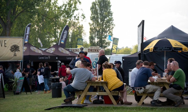 Castlewood 44 and Overlander Show, Cheshire