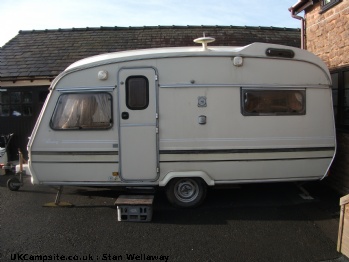 Avondale Waxwing, 5 berth, (1986)