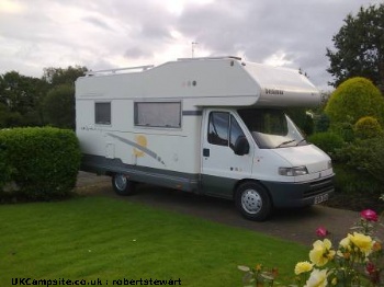 Benimar anthus, 6 berth, (2001)