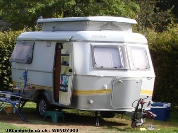 Eriba Triton, 3 berth, (2001)