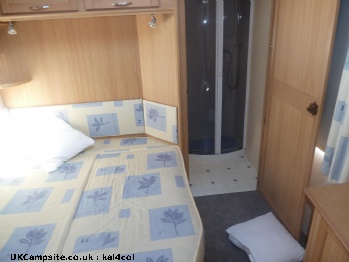 Avondale argente, 4 berth, (2002)