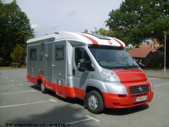 Burstner Solano t615, 3 berth, (2009)