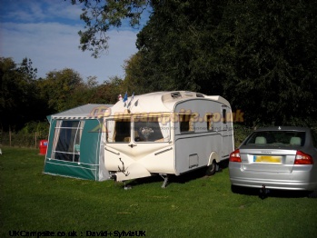 Carlight Royale 1475, 4 berth, (1975)