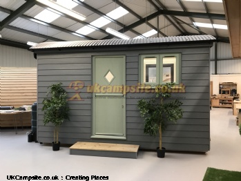 Shepherd Hut, 2 berth, (2017)