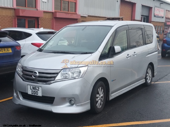 Nissan Serena 2.0 Hybrid, 2 berth, (2012)