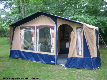 Cabanon Atlantis, 7+ berth, (2004)