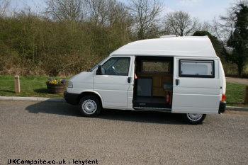 VW Transporter, 2 berth, (2003)