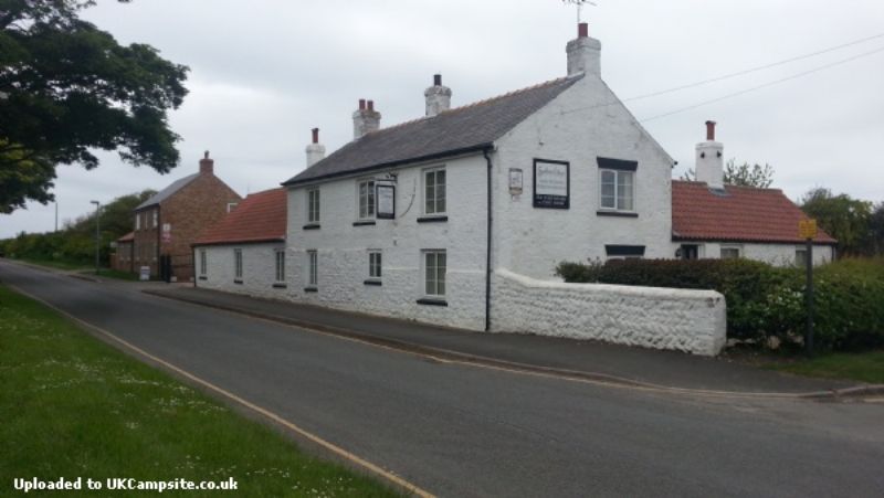 Southview Cottages And Campsite