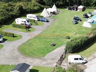 Paultons Campsite And Glamping