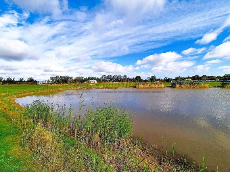 The Lawns And Lakes Camping Site