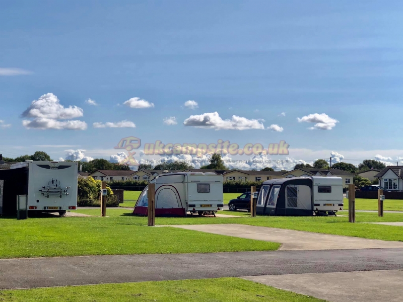 Bilton Park Camping And Caravan Site